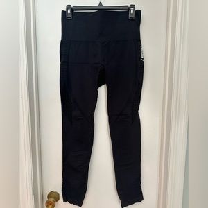 Gymshark Energy Seamless Leggings in Medium Black